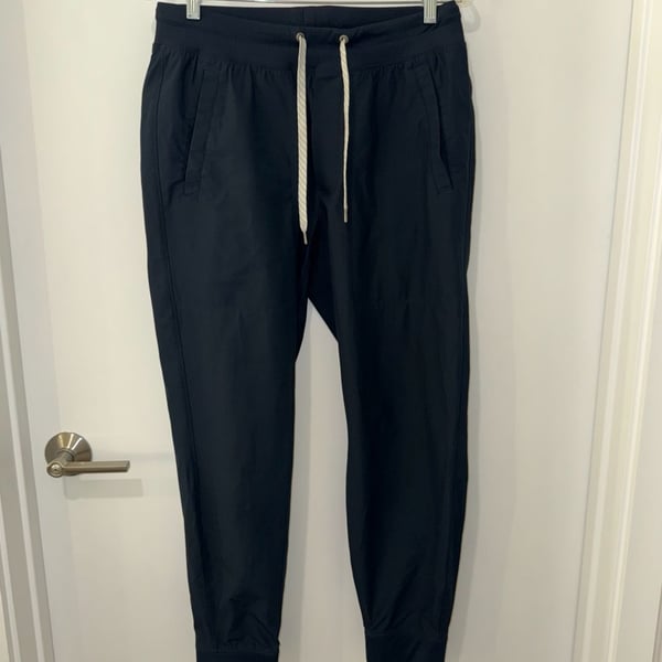 Vuori The Rise The Shine Joggers Size Medium
