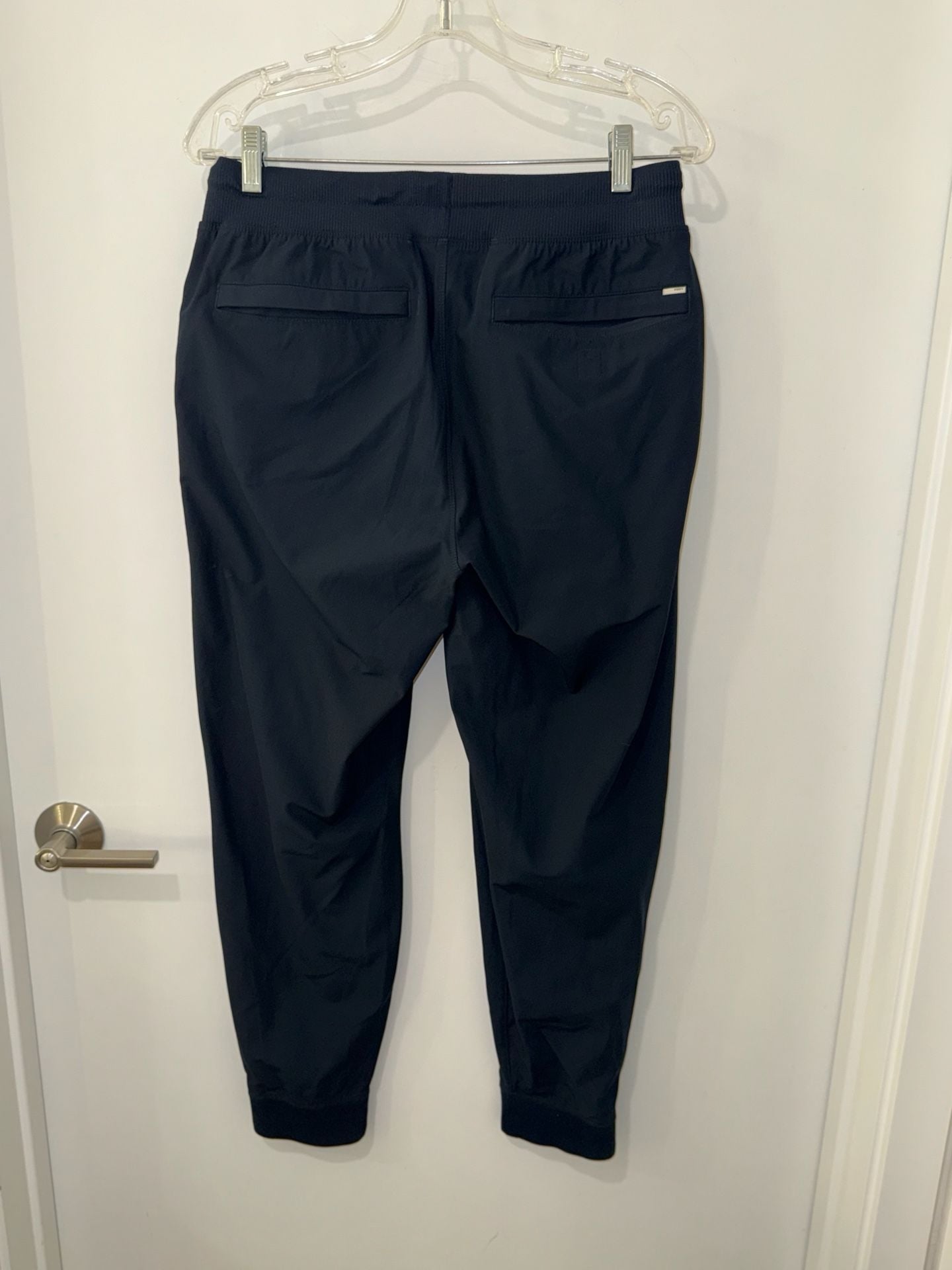 Vuori The Rise The Shine Joggers Size Medium 3