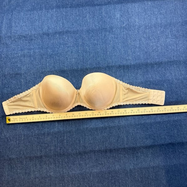 b.tempt'd by Wacoal Strapless Bra 32DD Beige