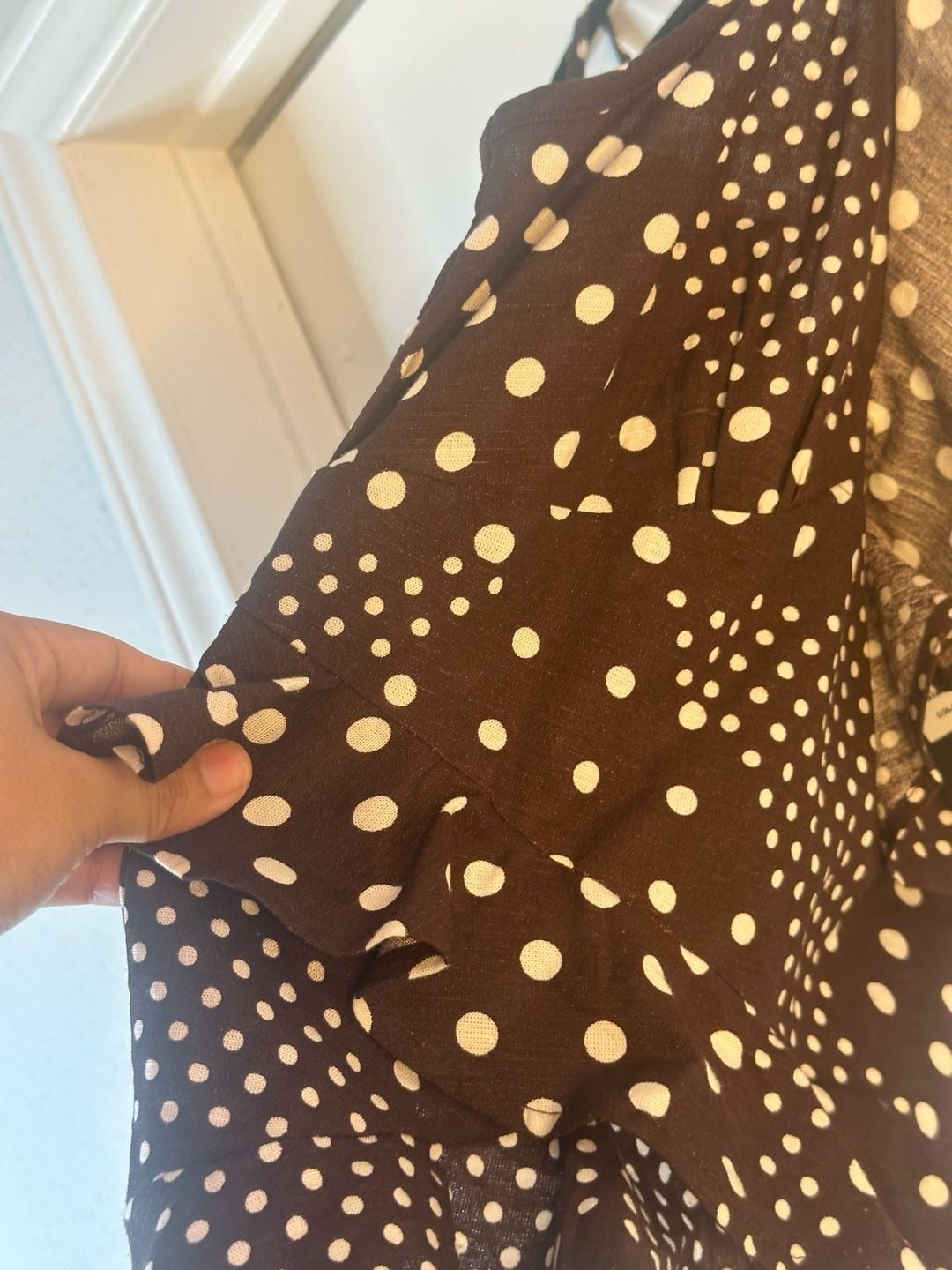 Style Envy Polka Dot Ruffle Linen Blend Top Size L 20