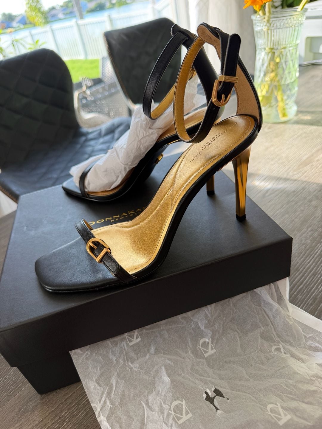 Donna Karan Pryce Barely There Sandals Black Size 10 7