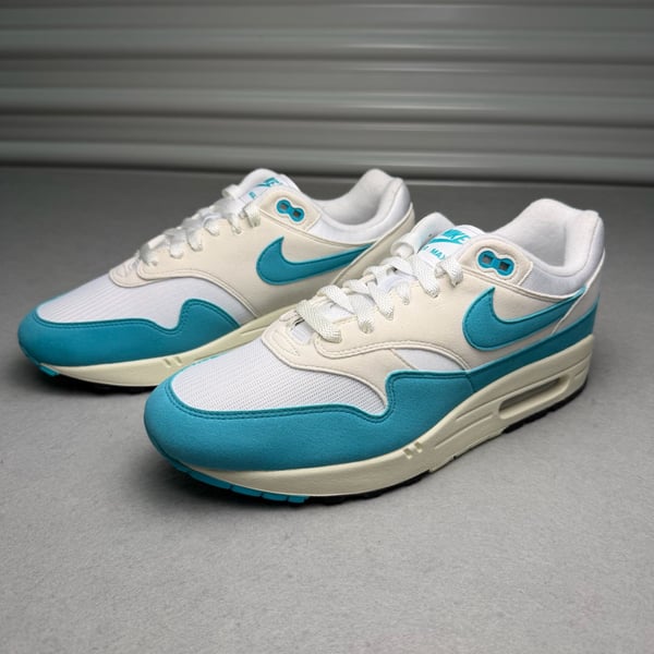 Nike Air Max 1 Clear Jade White Womens Size
11 Mens 9.5 DZ2628-107