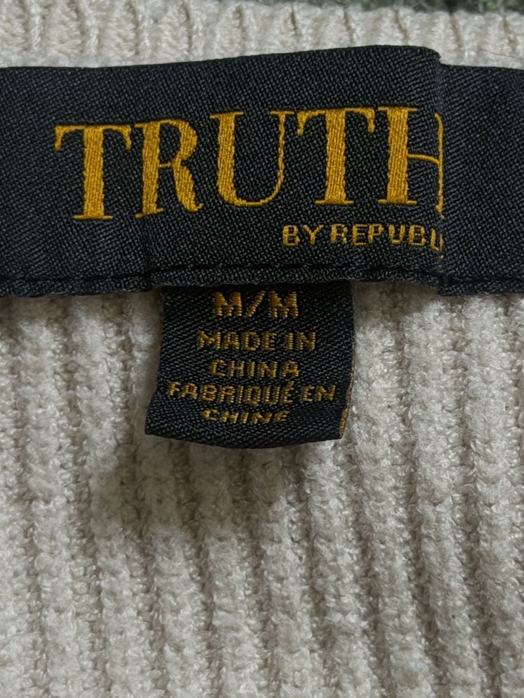 Truth by Republic Women's Beige Ribbed V-Neck Long Sleeve Sweater Size M 4