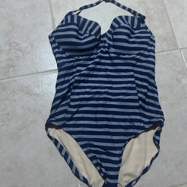 Merona Women's Striped Halter One-Piece Swimsuit Size M