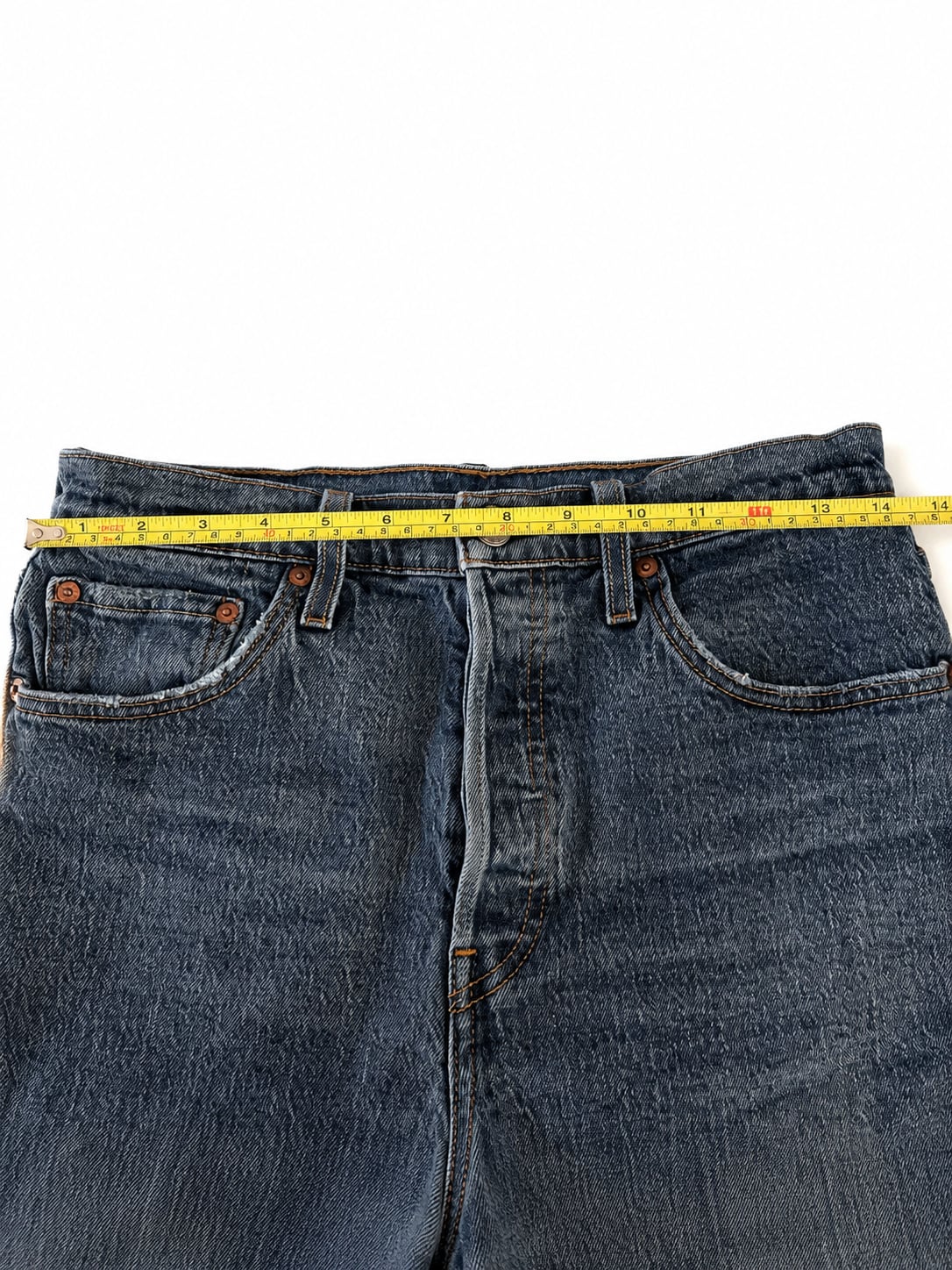 Levi’s 501 High Rise Frayed Denim Shorts Medium Wash Cut Off Jean Shorts 8
