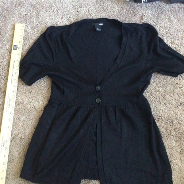 H&M Black Short Sleeve Cardigan Size S