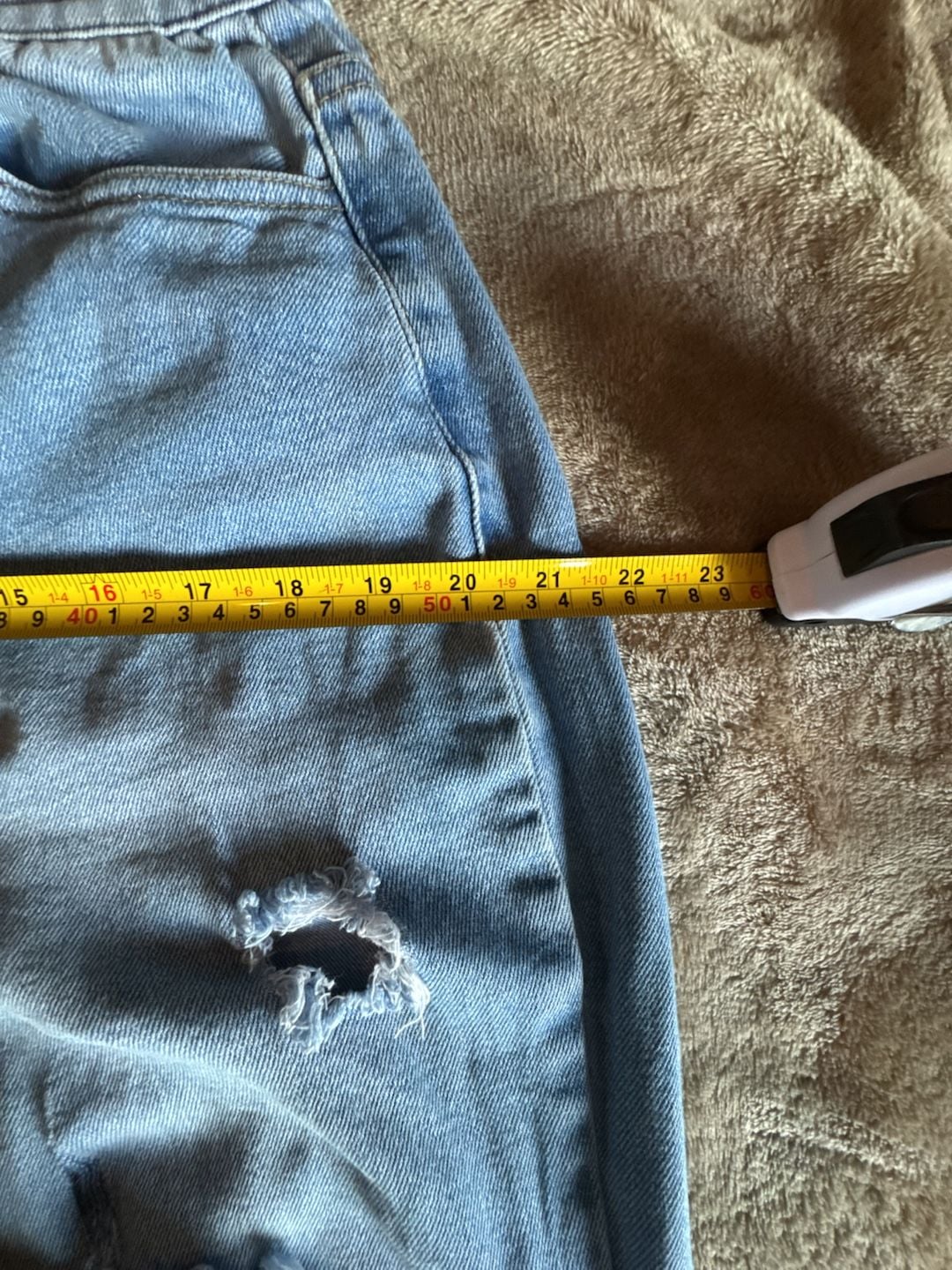 Vibrant M.I.U. Distressed Straight Leg Jeans Size 7 (W27) 8