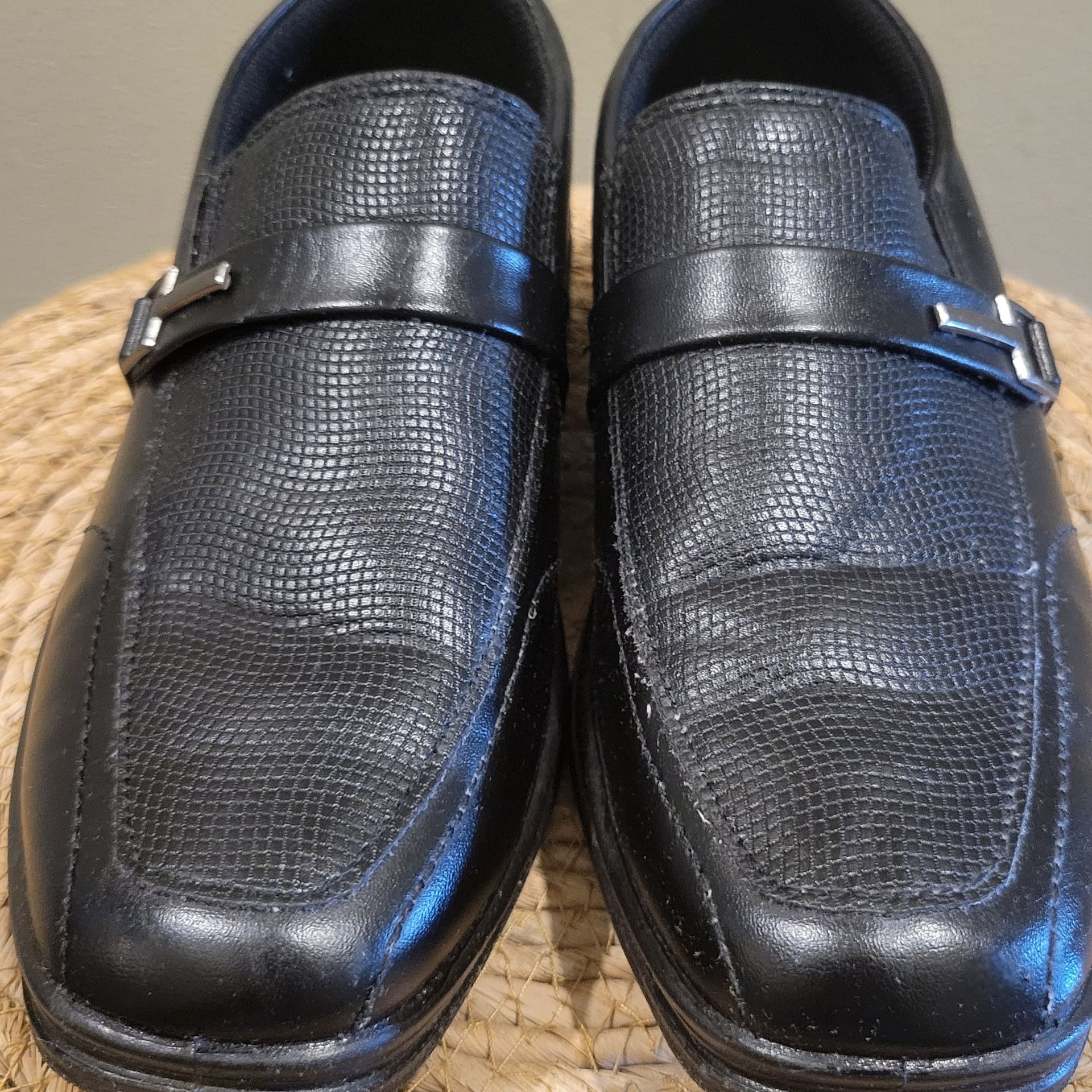 Deer Stags Bold Boys Black Loafers Size 2M 12