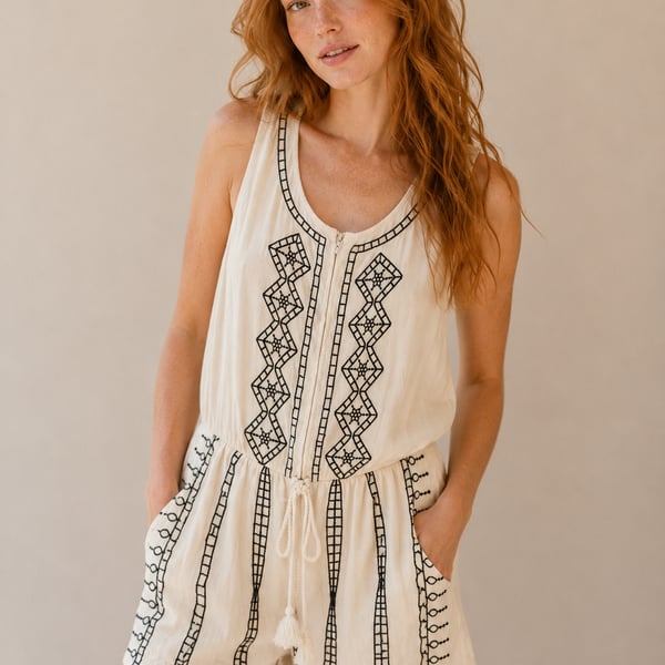 Gianni Bini Embroidered Sleeveless Romper Size L