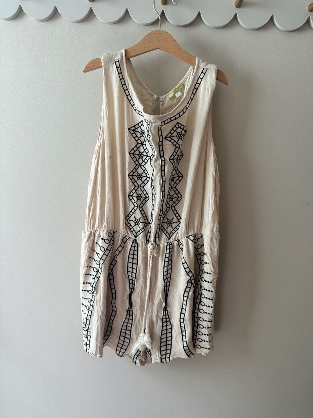 Gianni Bini Embroidered Sleeveless Romper Size L 3