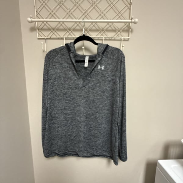 UNDER ARMOUR Women's UA Tech Hooded Henley Long Sleeve Shirt NWT SIZE: SMALL
