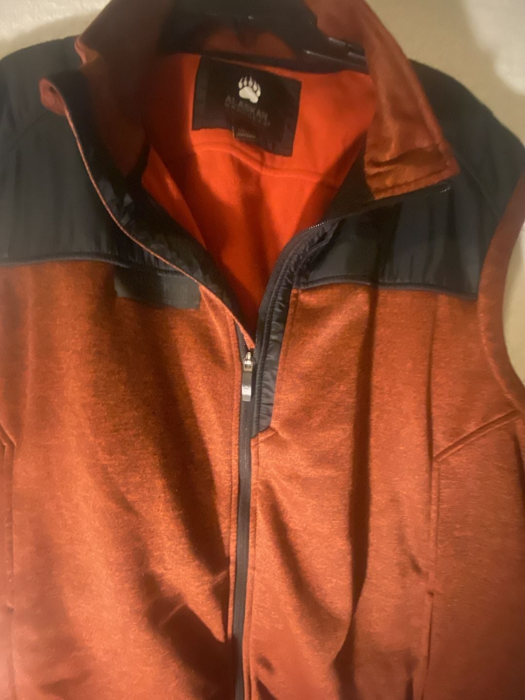 Alaskan Hardgear AKHG Men’s 3XL Fleece Vest Orange Black Full Zip Anti-Snag 9