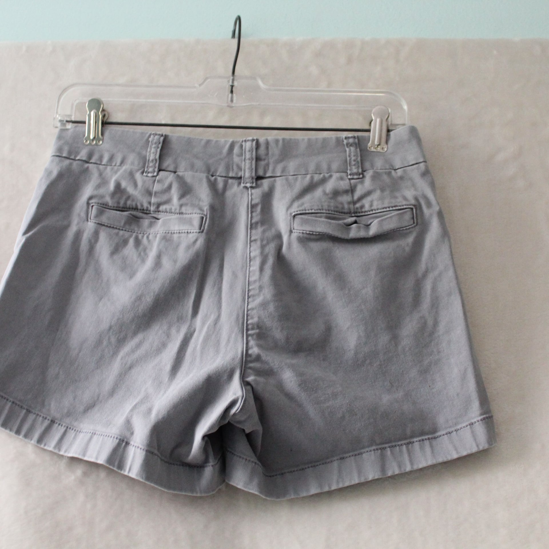J.Crew Women's Gray Cotton Chino Shorts Size 2 4