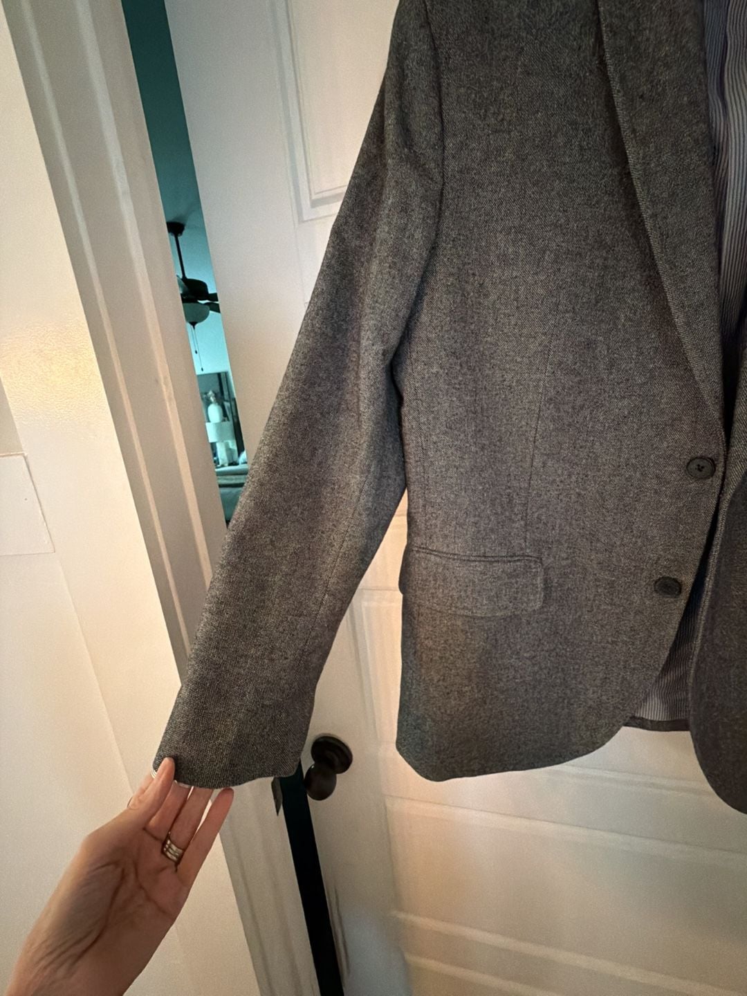 Banana Republic Tailored Fit Blazer Gray 44R Made of Italian Fabric 5