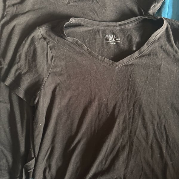 Time and Tru Women's Black V-Neck T-Shirt Bundle Size L (12-14)