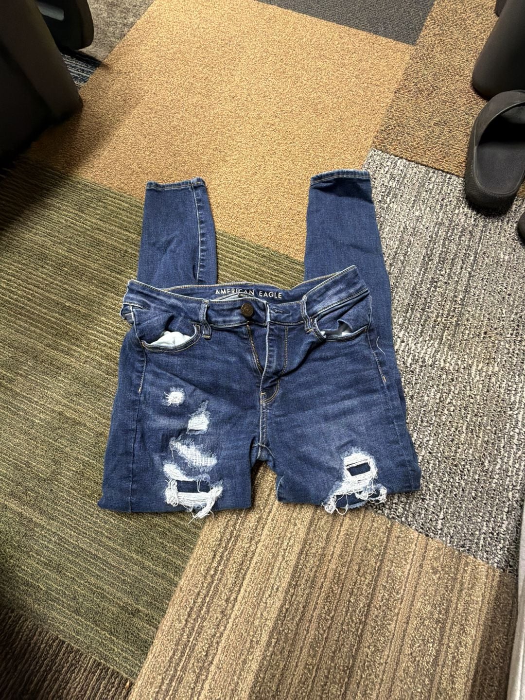 American Eagle Next Level Stretch Distressed Skinny Jeans Size 8 Short 2
