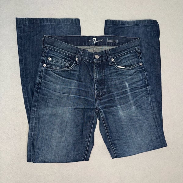 7 For All Mankind Bootcut Jeans Womens Size
29 Medium Wash Bootcut Low Rise Y2K Vintage