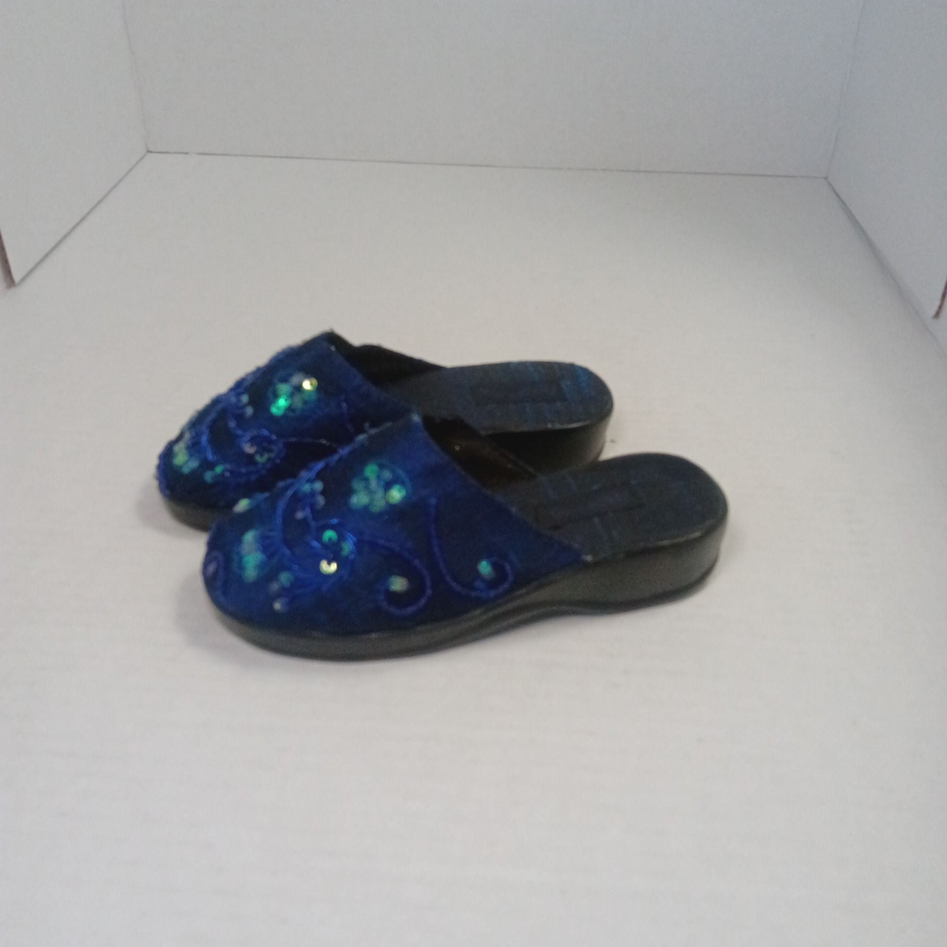 April Cornell Beaded Sequin Blue Mule Slides Size 11 Kids 5