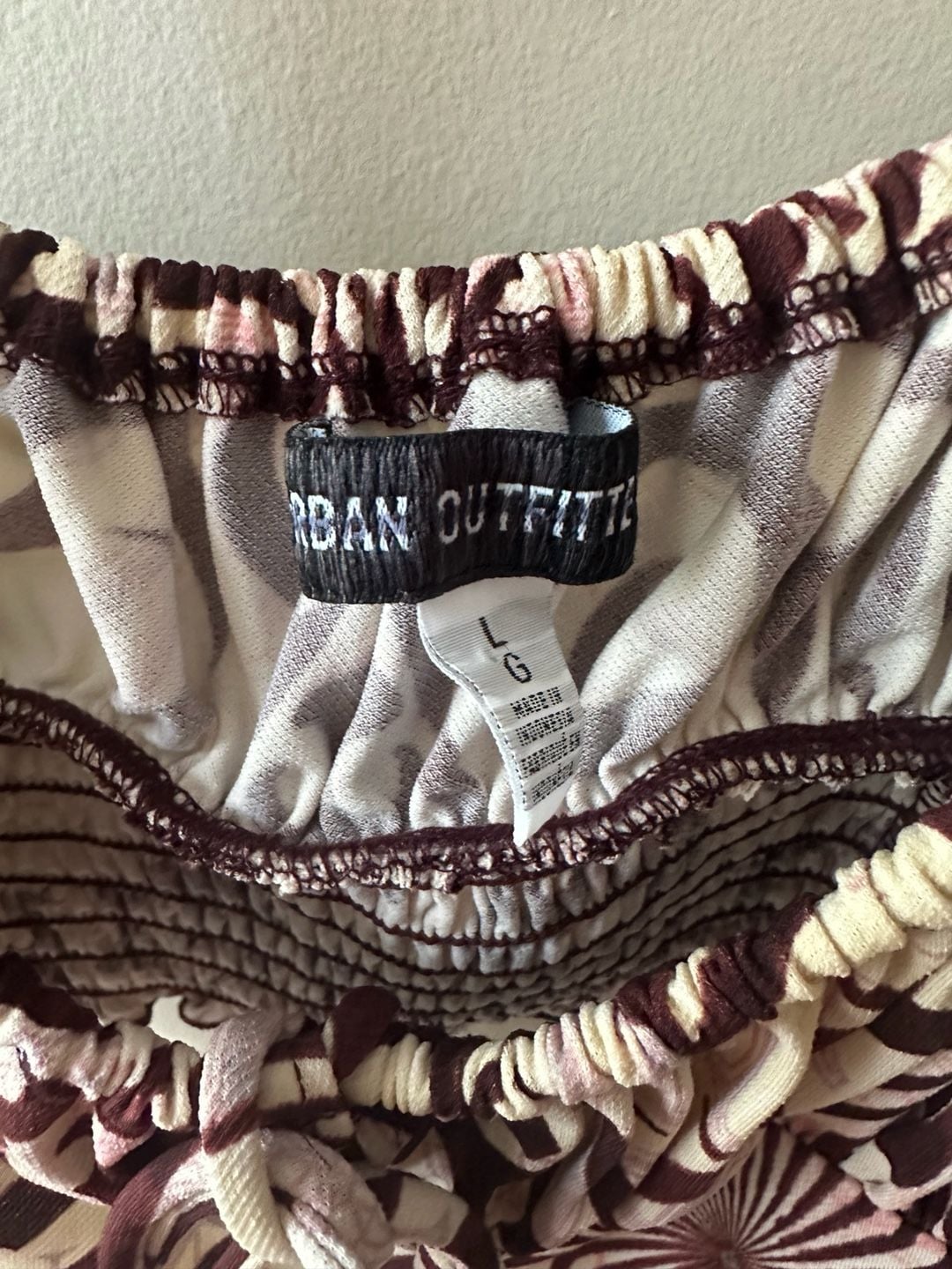 Urban Outfitters Size L Brown Abstract Print Ruched Tie-Front Crop Top 4