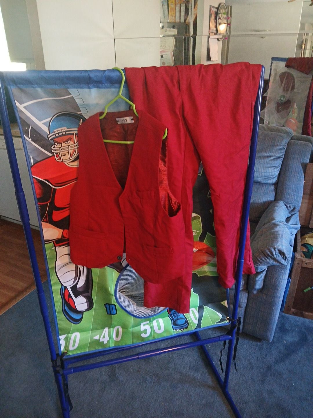 Boys Red Vest and Dress Pants Set Size 12Y 1