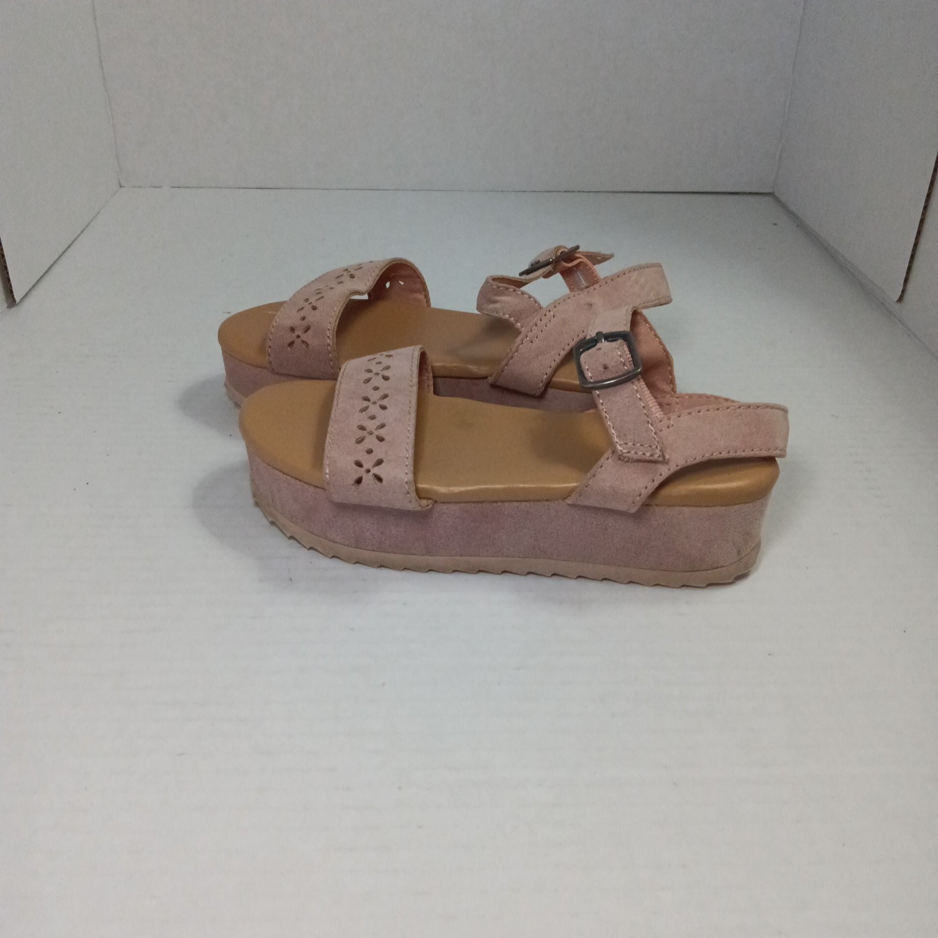 Product thumbnail 4