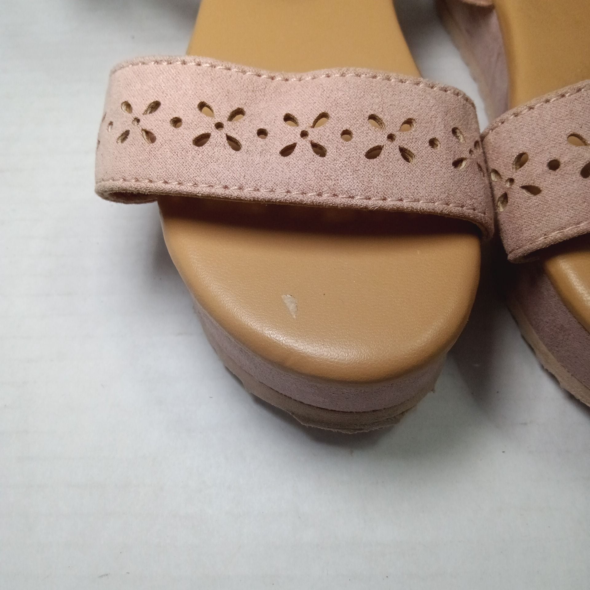 Old Navy Flamingo Pink Platform Sandals Size 12 8
