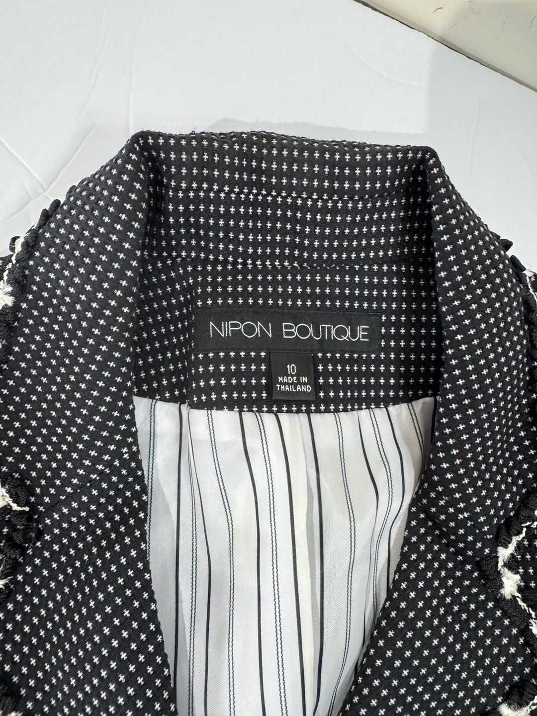 Nipon Boutique Black and White Tweed Blazer Size 10 5