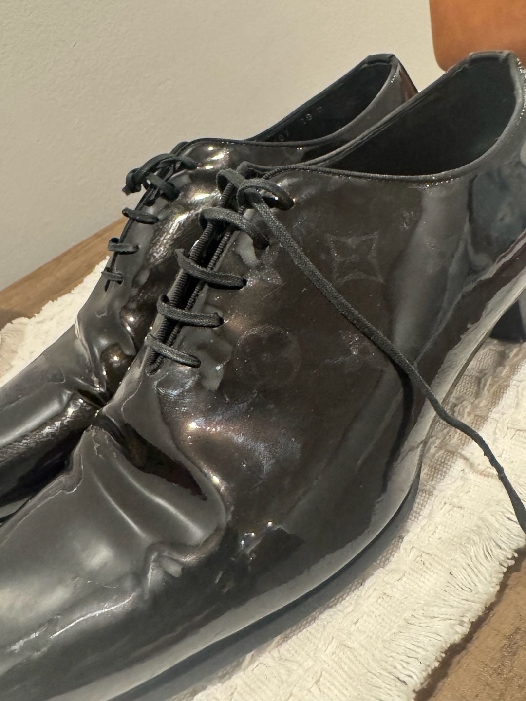 Louis Vuitton Monogram Patent Leather Oxford Shoes Size 10 5
