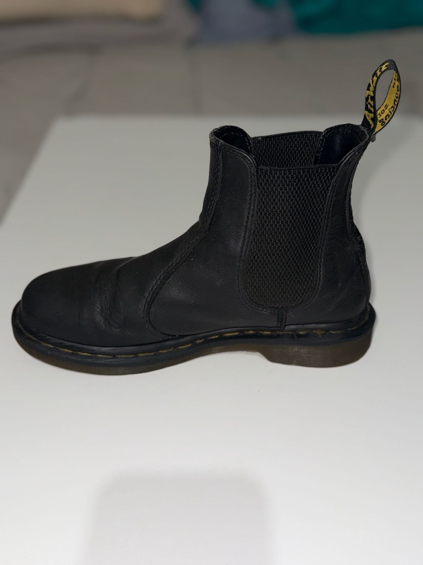 Dr. Martens 2976 Chelsea Boots Black Leather Size US 7 L 5