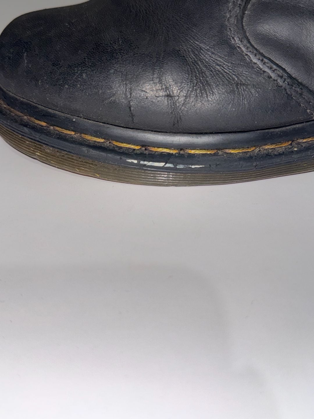 Dr. Martens 2976 Chelsea Boots Black Leather Size US 7 L 12