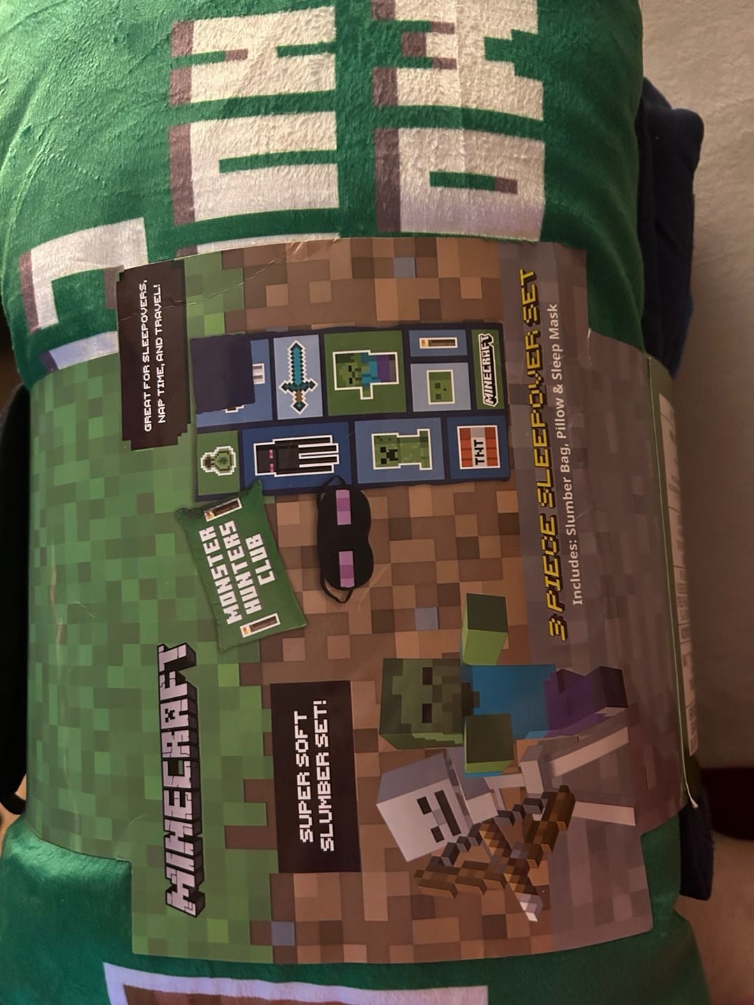 Minecraft Monster Hunters Club 3-Piece Sleepover Set 2