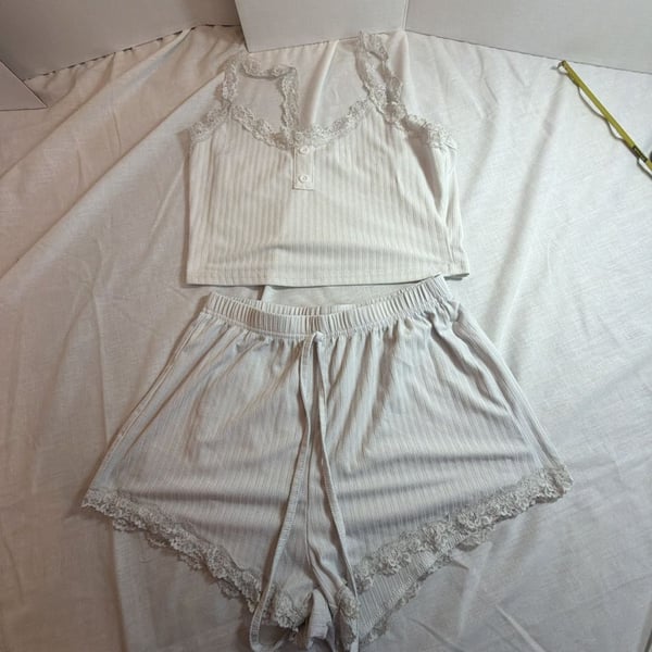 Women's Ribbed Lace Trim Pajama Set Size M
