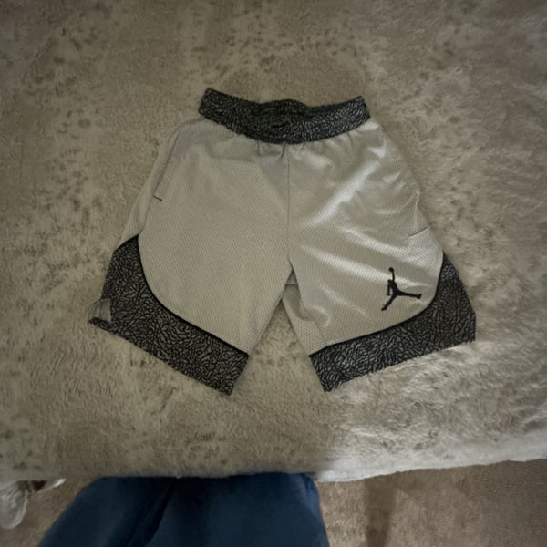 Jordan Dri-FIT Elephant Print Basketball Shorts Size S (8-10 Yrs)