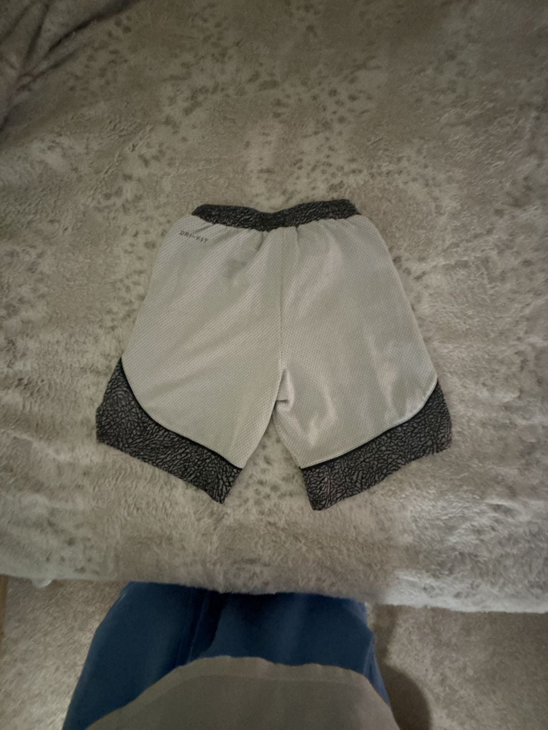 Jordan Dri-FIT Elephant Print Basketball Shorts Size S (8-10 Yrs) 4