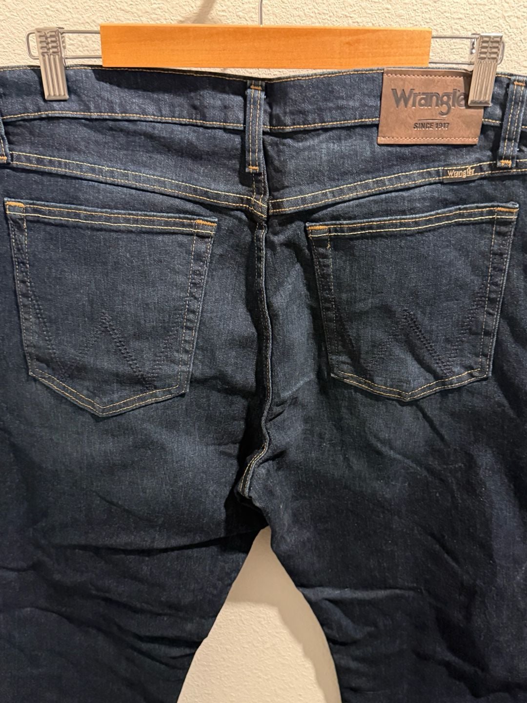 Wrangler Straight Fit Jeans 33x30 14