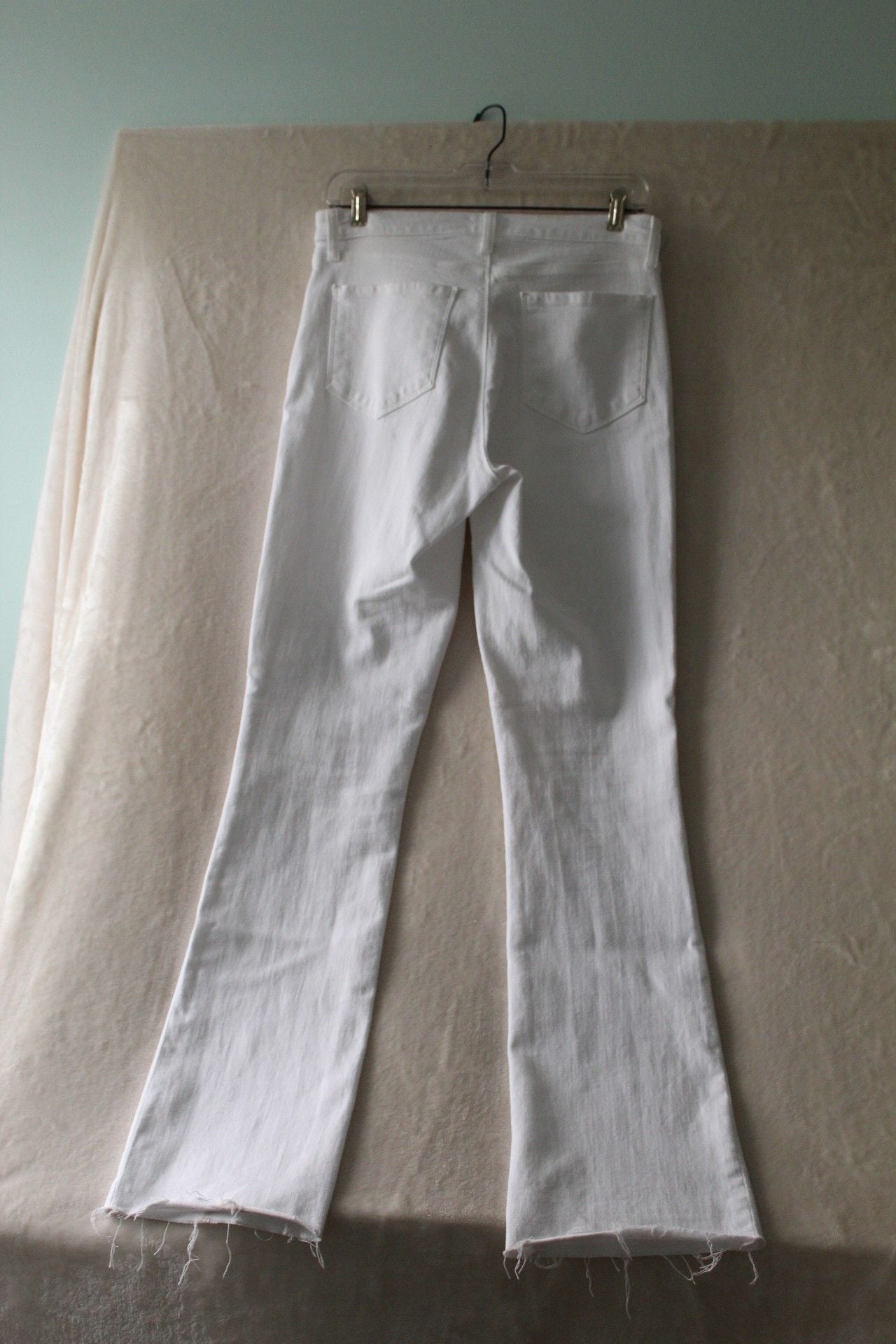 L'AGENCE White Raw Hem Flare Jeans Size 29 4