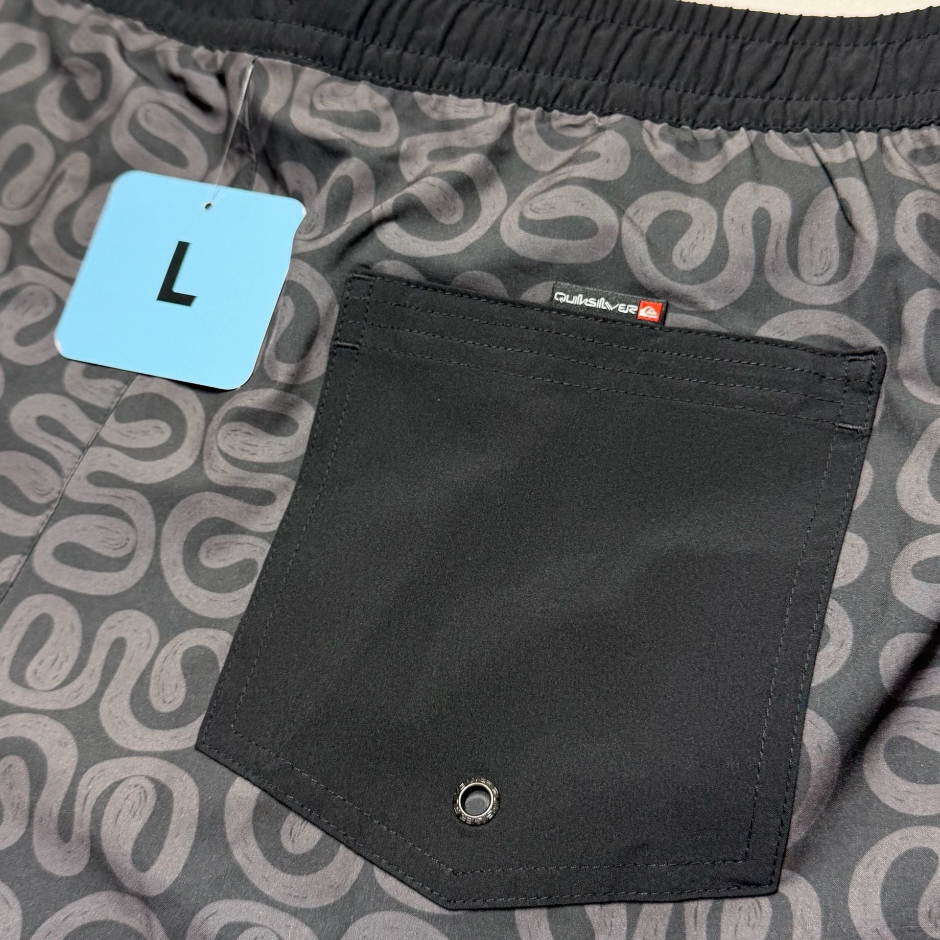 Quiksilver Men's Swim Trunk XL Black Patterned 7
