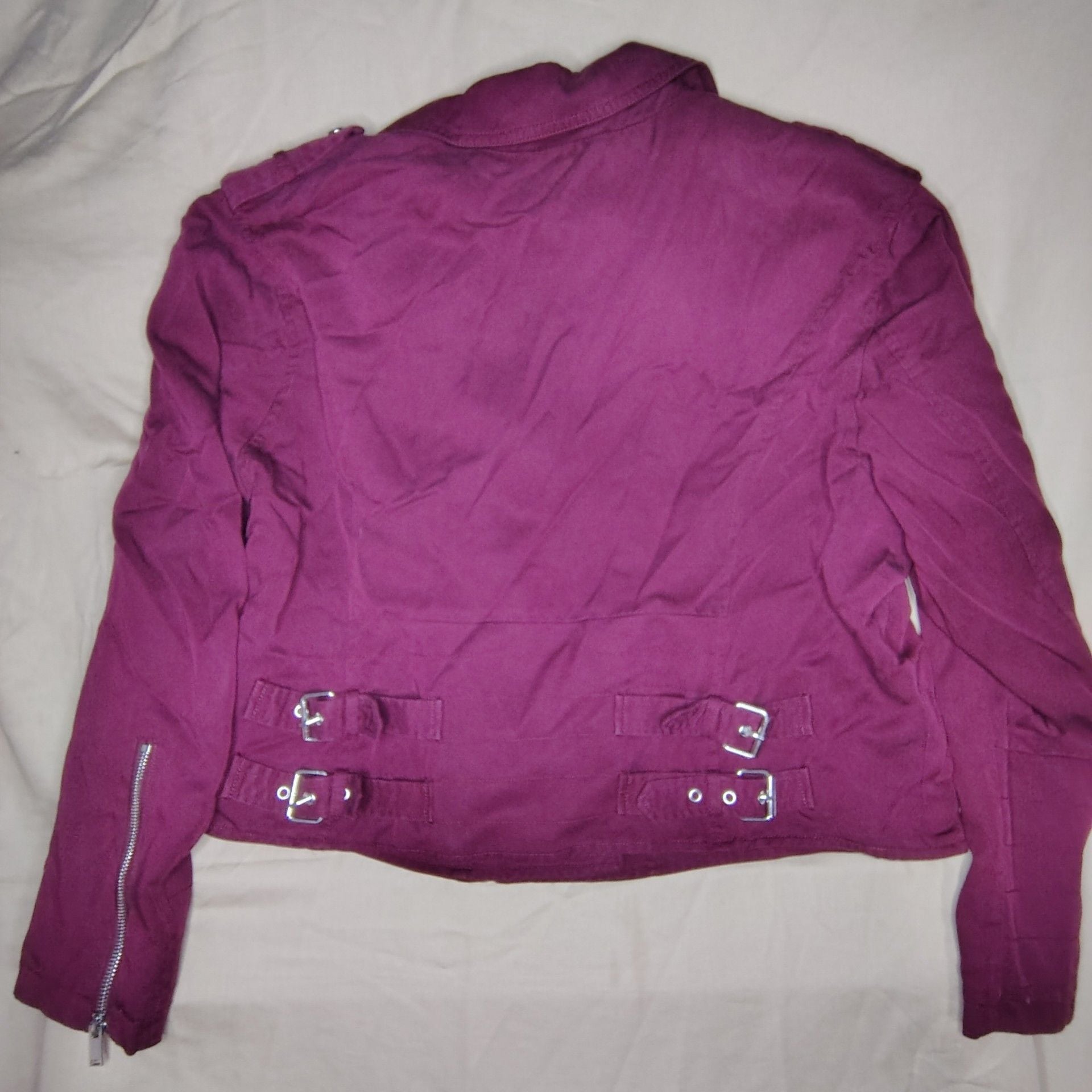 Product thumbnail 3