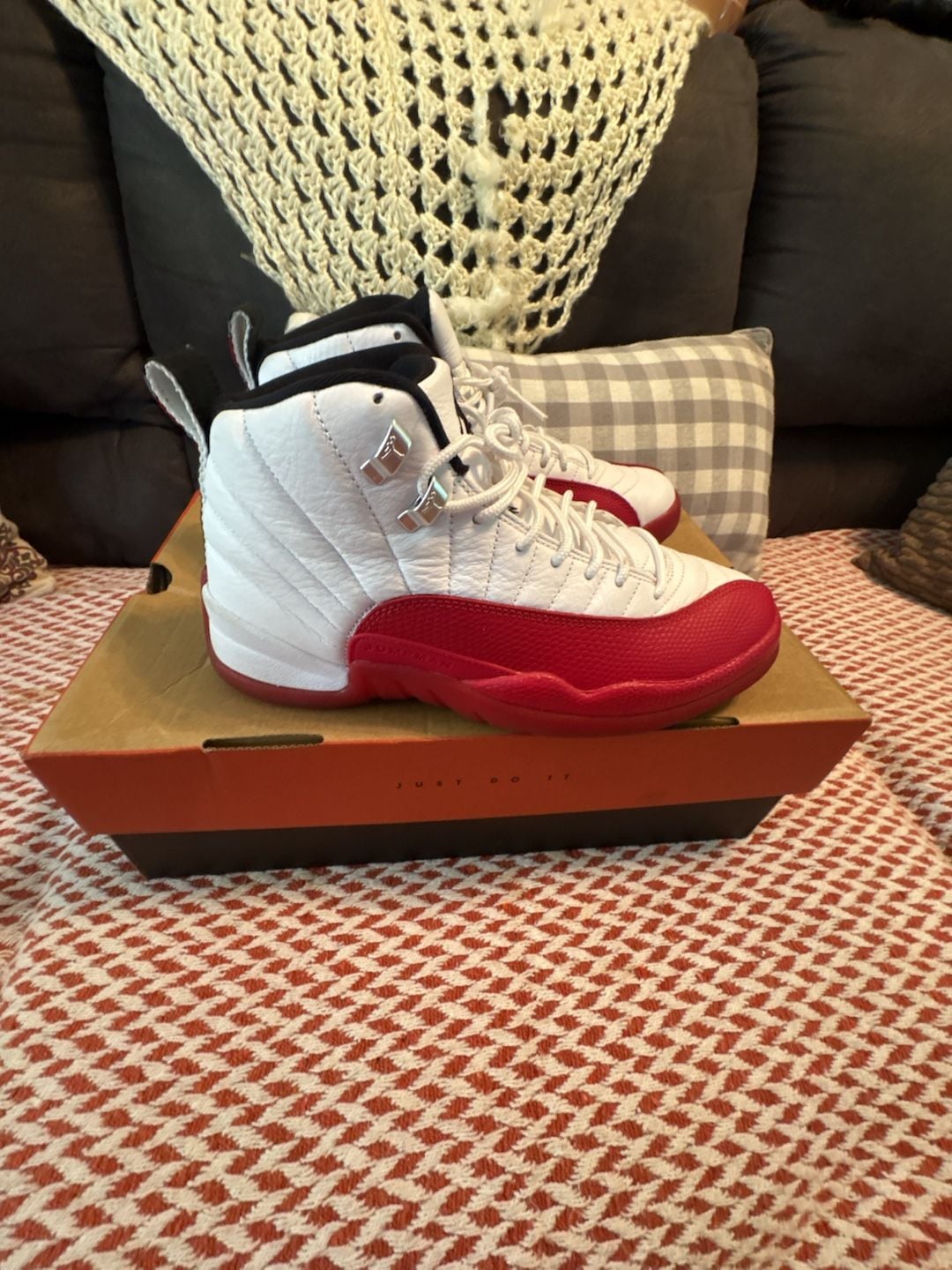 Nike Air Jordan 12 Retro Cherry Size 8 7