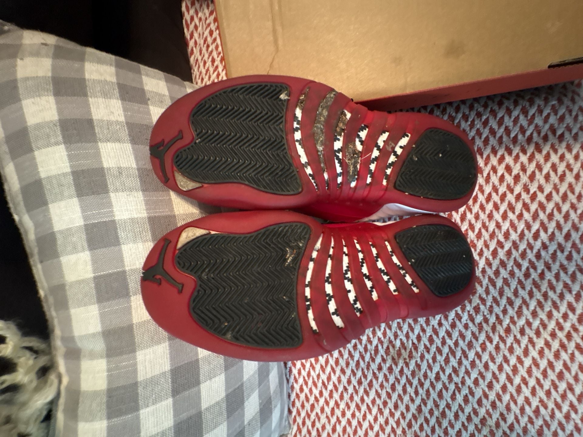Nike Air Jordan 12 Retro Cherry Size 8 9