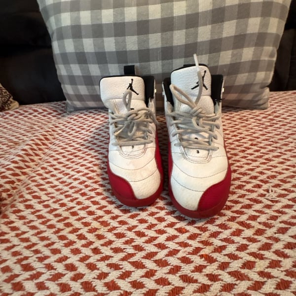 Nike Air Jordan 12 Retro Cherry Size 1Y