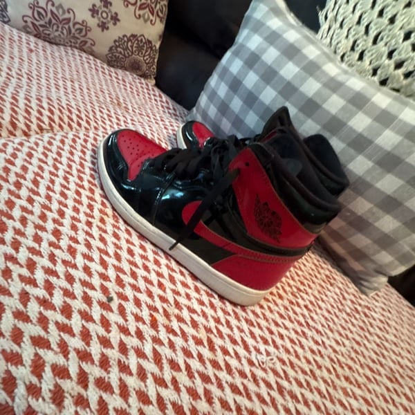 Nike Air Jordan 1 Retro High OG Patent Bred Sneakers