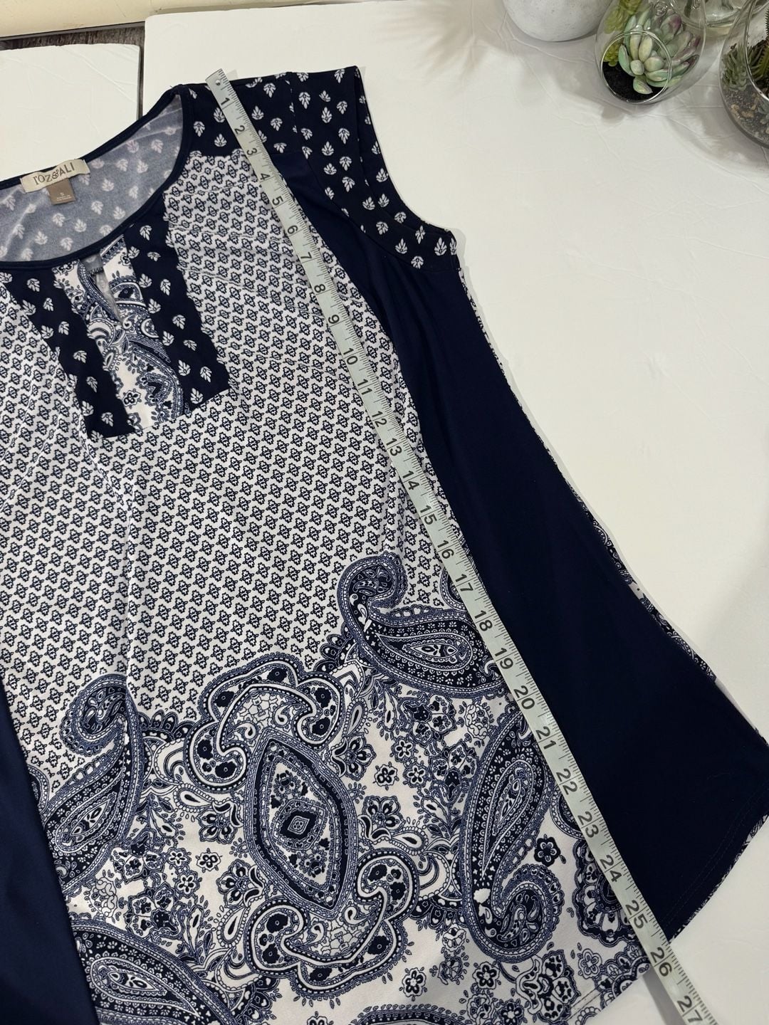 Roz & Ali Sleeveless Paisley Print Blouse Size S 4