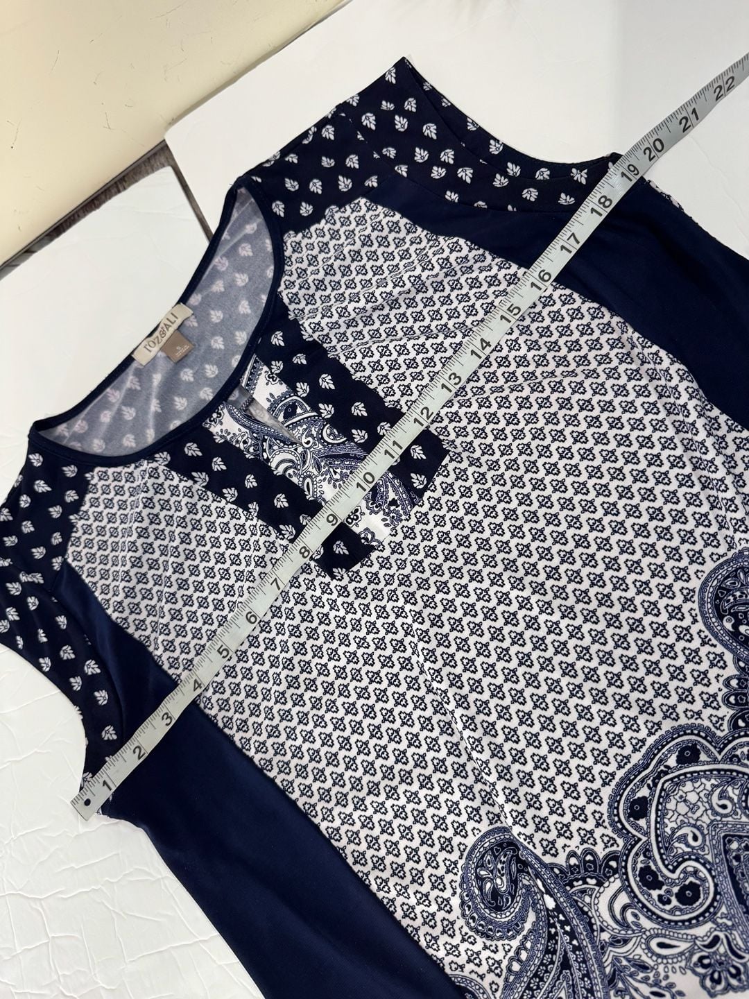 Roz & Ali Sleeveless Paisley Print Blouse Size S 6