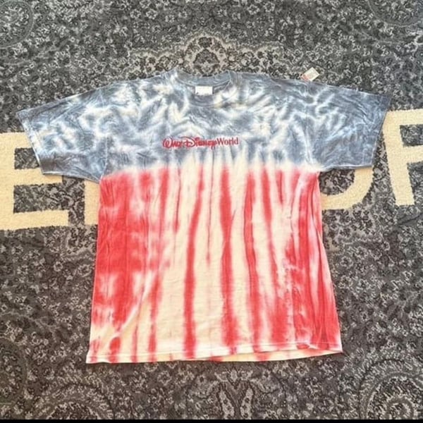 Vintage Walt Disney World Tie Dye T-Shirt
