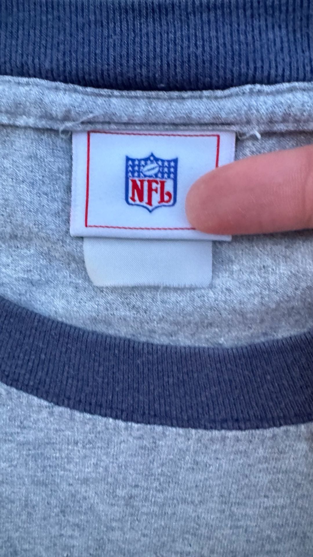 Vintage NFL New England Patriots Embroidered Logo Ringer T-Shirt Gray 5