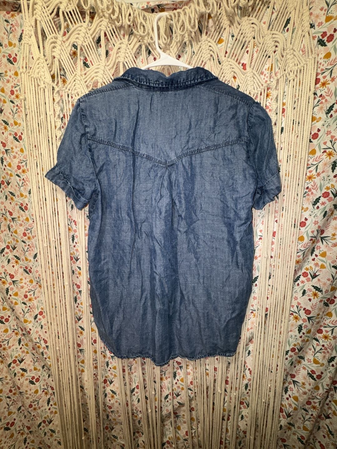 Chambray Button Front Shirt Womens Small Lightweight Denim Look Coastal Casual Top 5