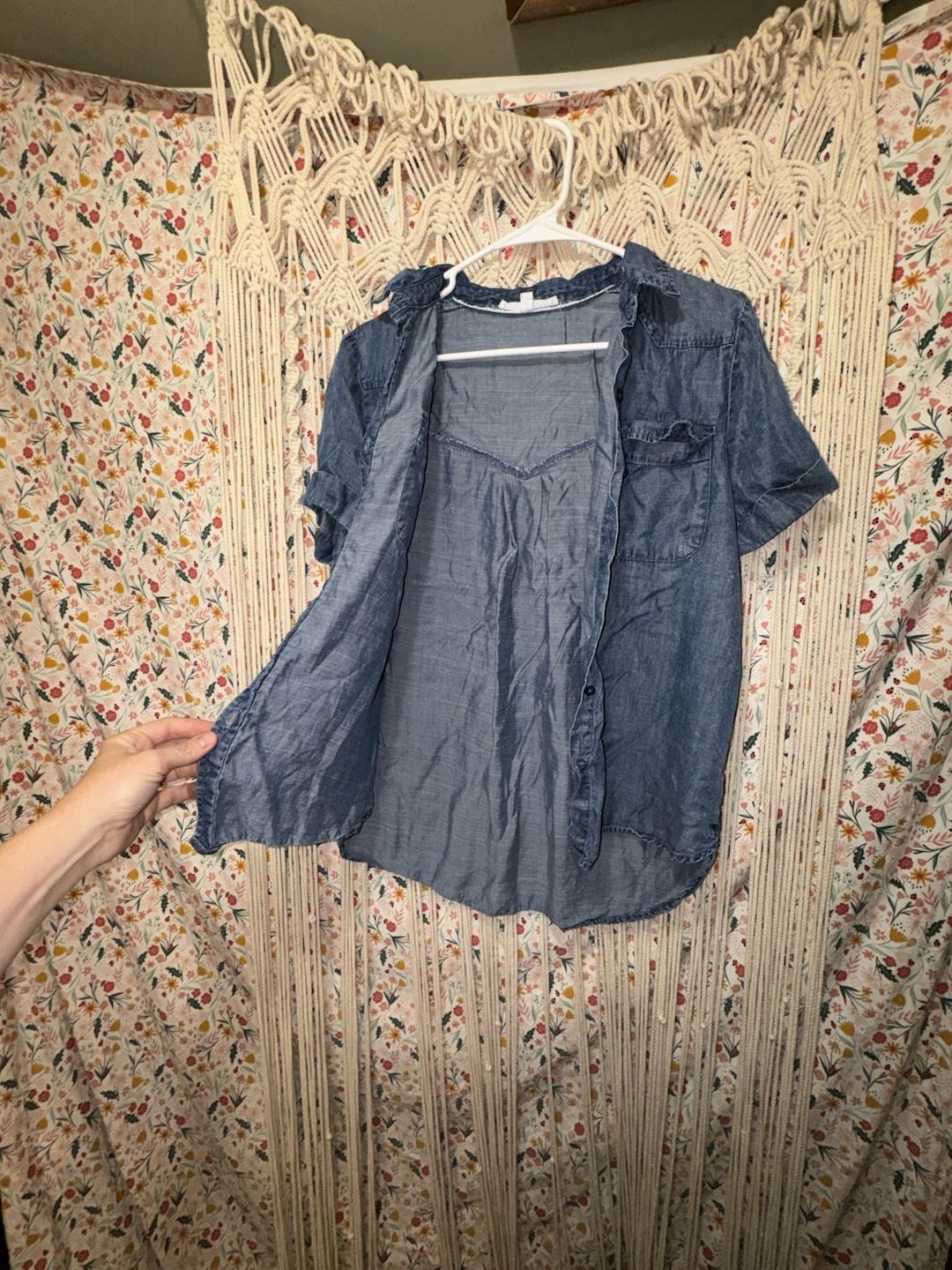 Chambray Button Front Shirt Womens Small Lightweight Denim Look Coastal Casual Top 6