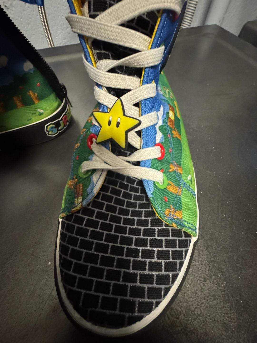 Super Mario Luigi High Top Canvas Sneakers Kids Size 3 4
