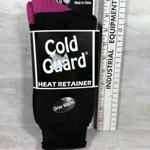 Cold Guard Heat Retainer Thermal Socks Size 9-11 Black/Pink